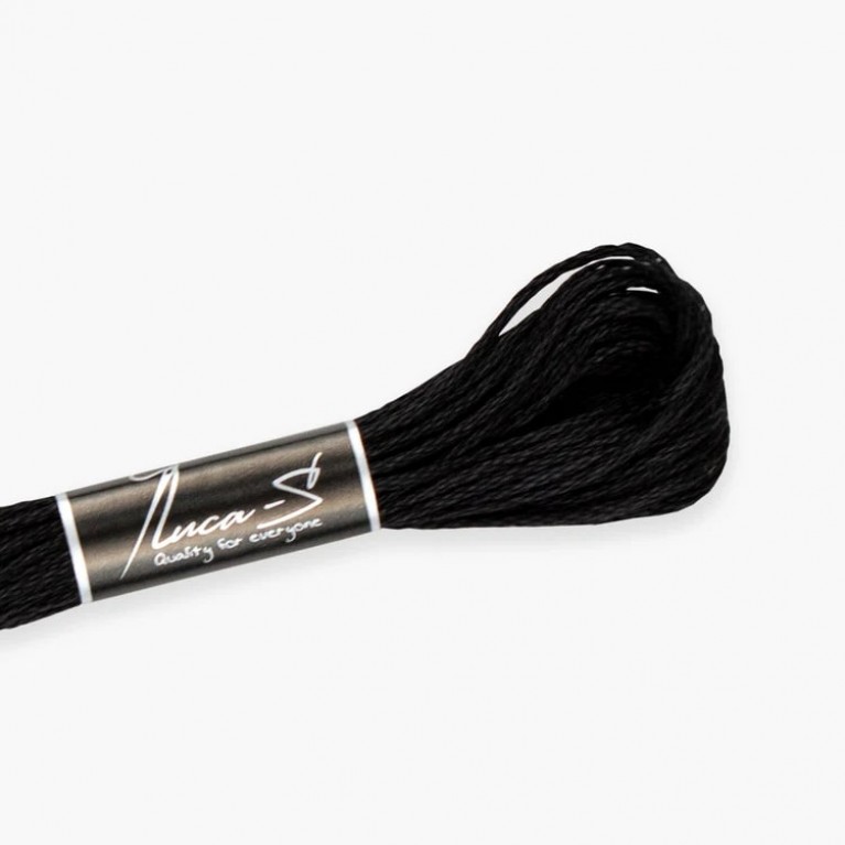 Мулине Luca-s BLACK / DMC 310 / Anchor 403